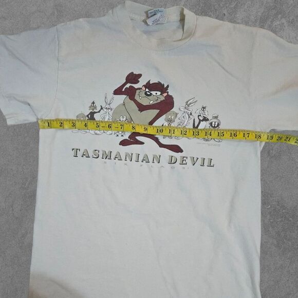 Vintage Tasmanian Devil Looney Tunes Six Flags Shirt Medium - Picture 7 of 7
